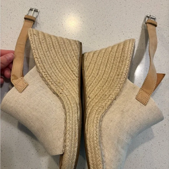 Toms Monica Canvas and Hemp Espadrilles /Wedge Sandals - Picture 5 of 10